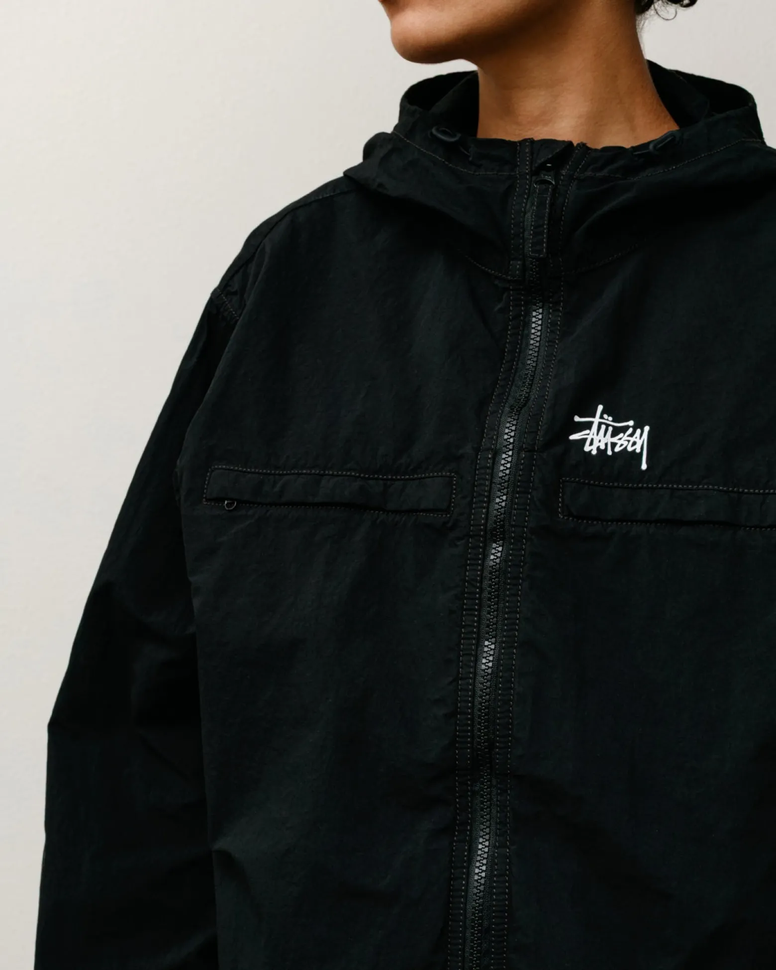 LIGHTWEIGHT HOODED JACKET