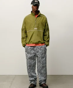 LIGHTWEIGHT PULLOVER JACKET