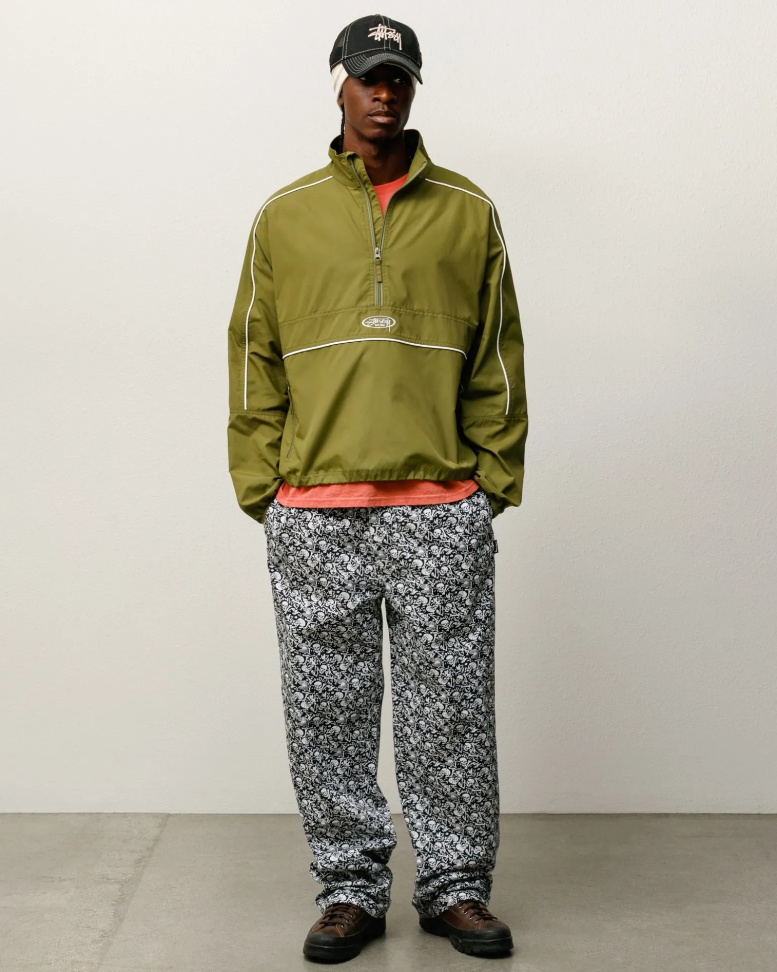 LIGHTWEIGHT PULLOVER JACKET