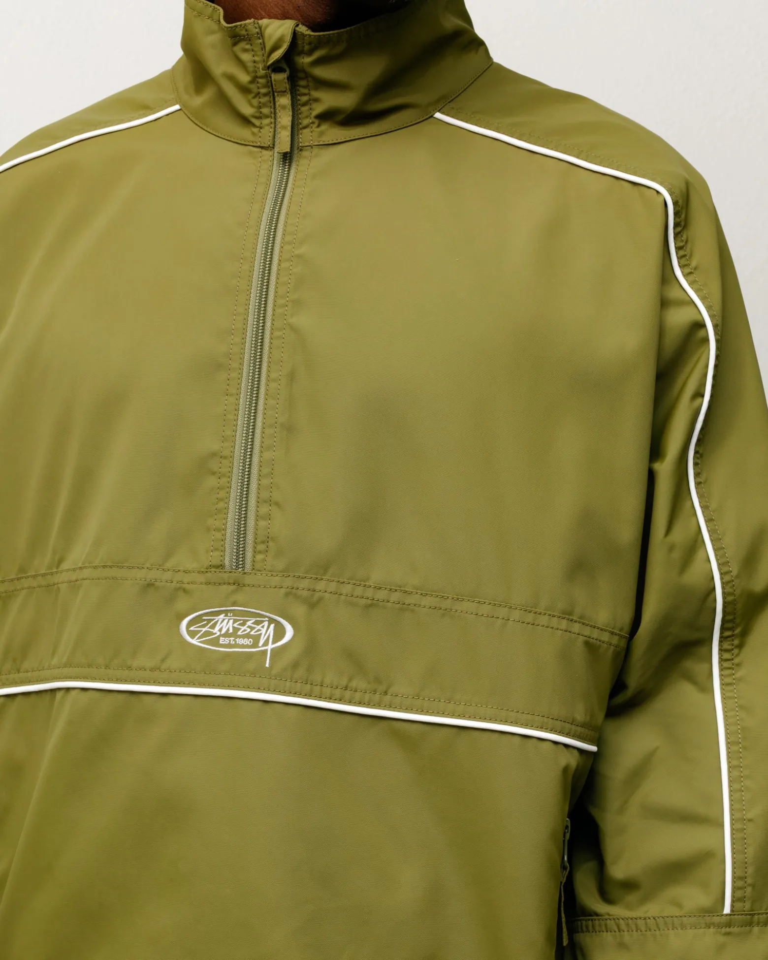 LIGHTWEIGHT PULLOVER JACKET