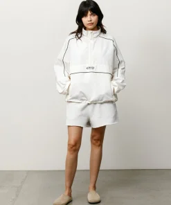 LIGHTWEIGHT PULLOVER JACKET