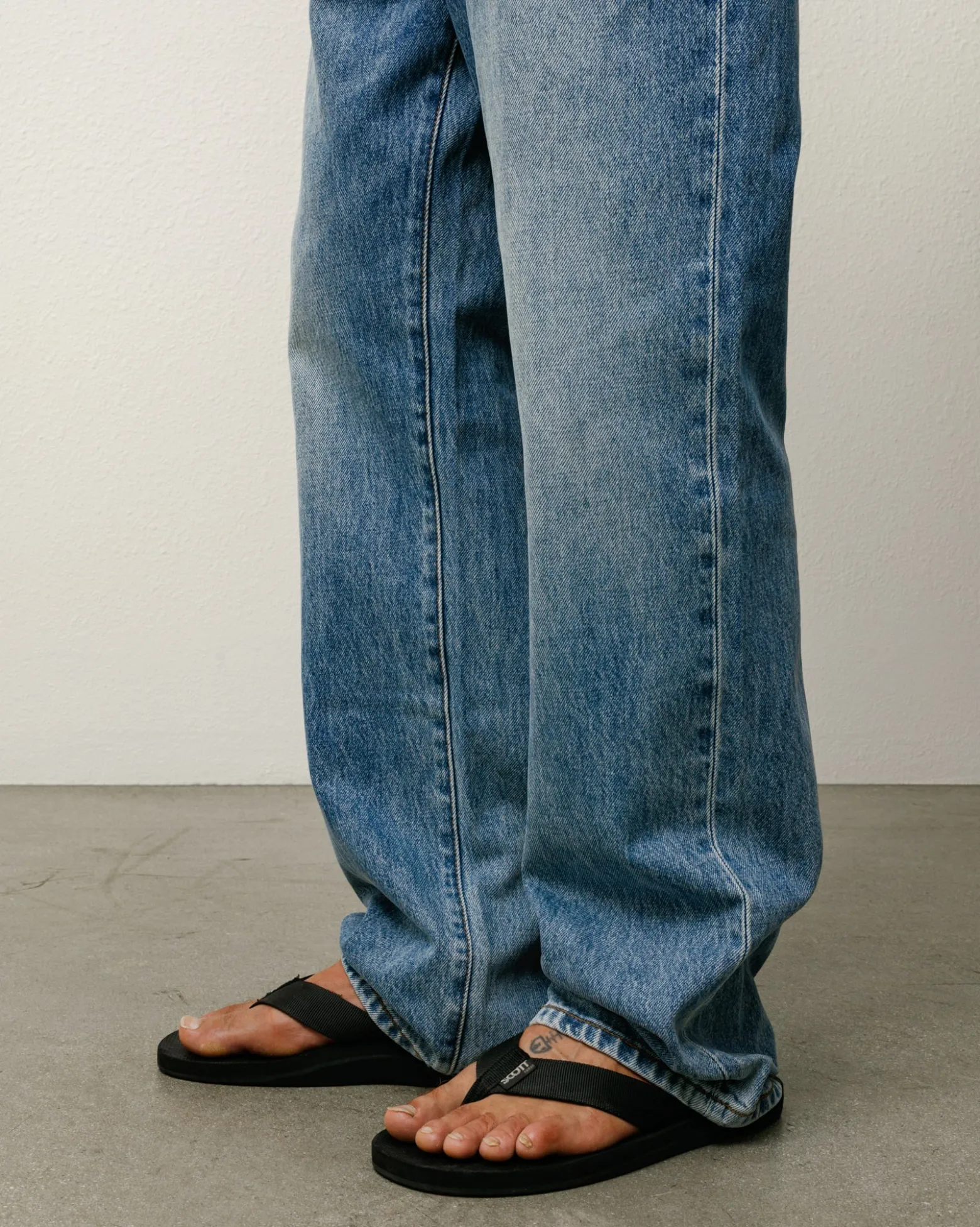 NEW CLASSIC JEAN DENIM