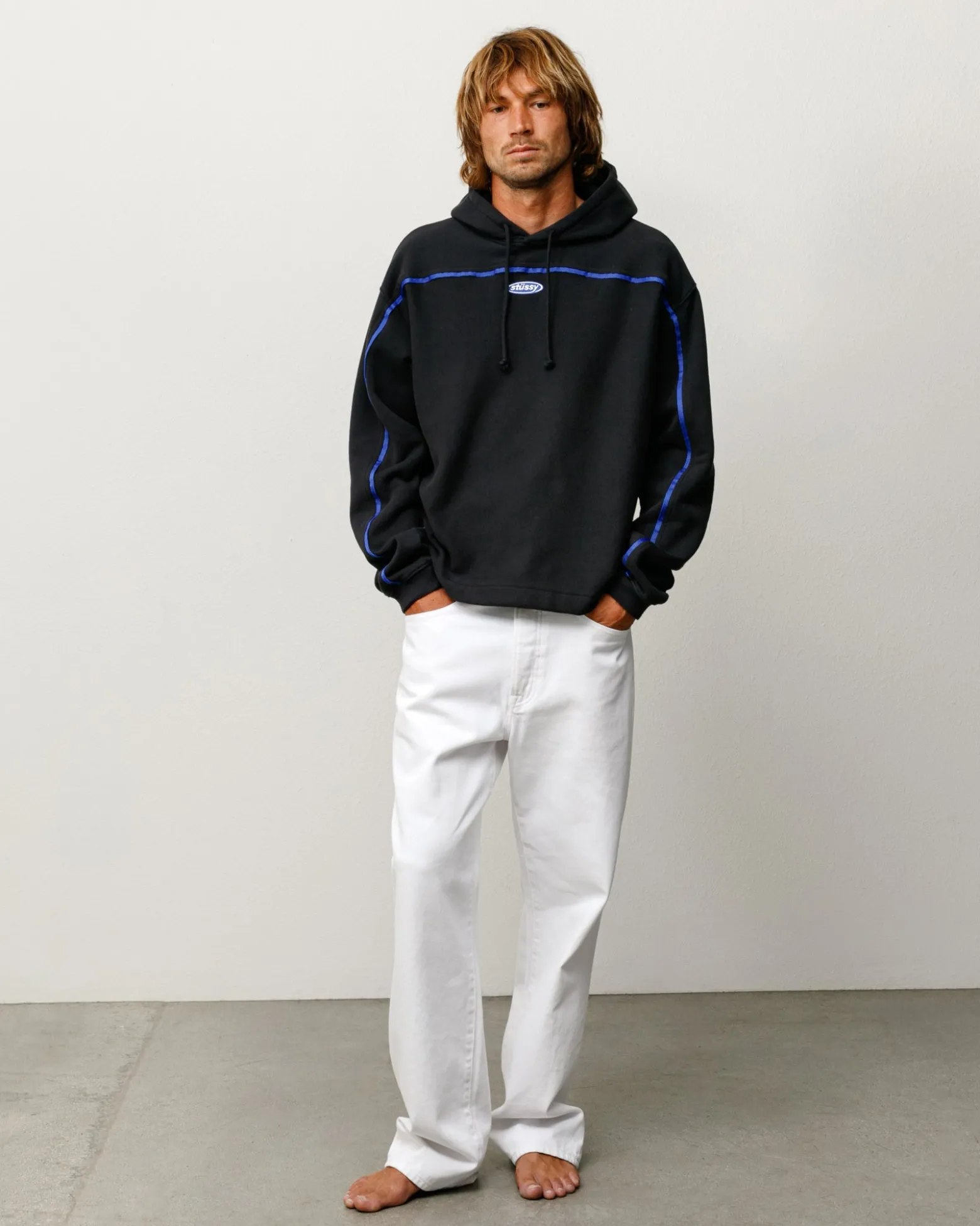 OVAL PULLOVER HOODIE