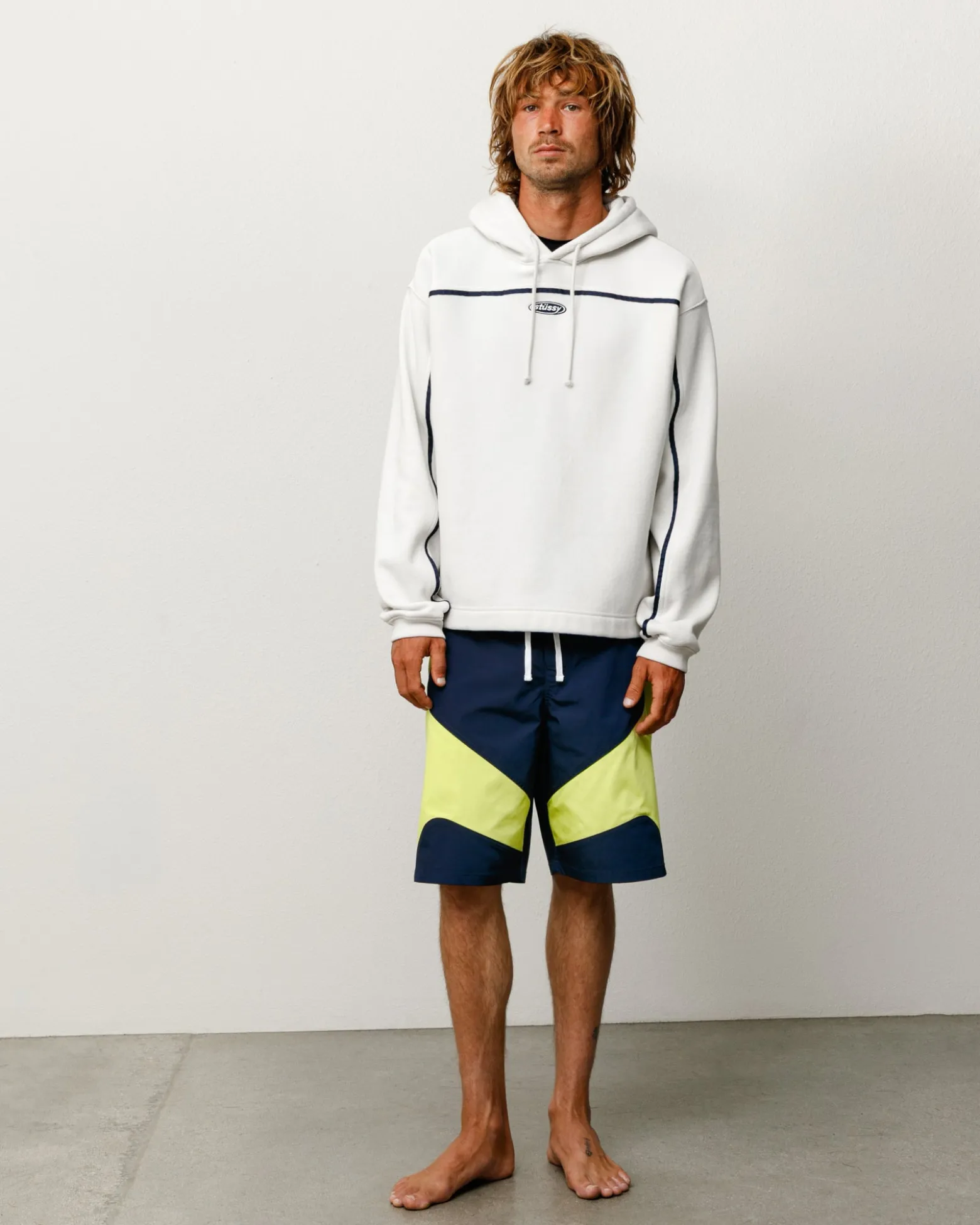 OVAL PULLOVER HOODIE