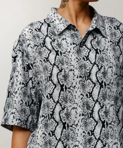 PYTHON SS SHIRT