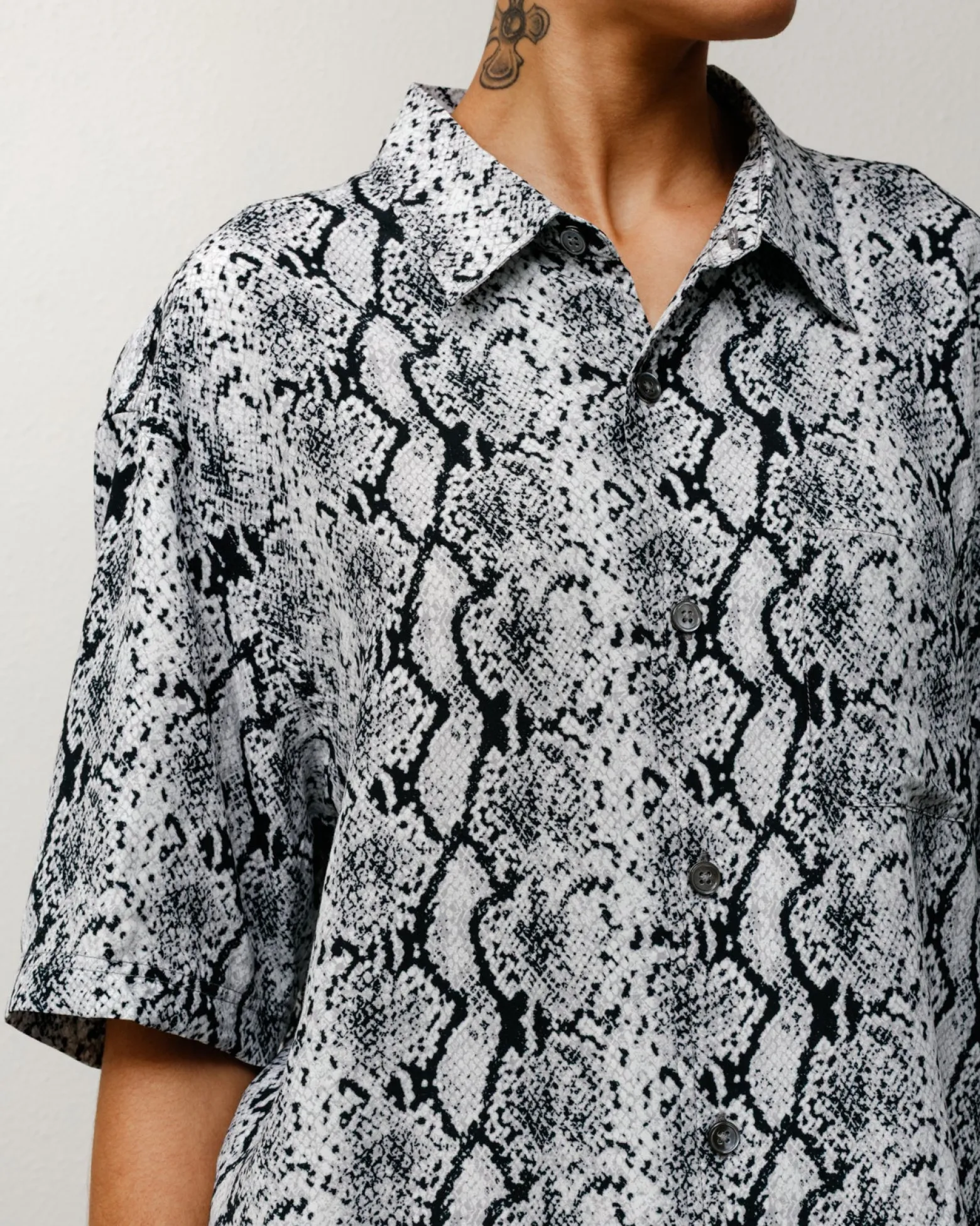 PYTHON SS SHIRT