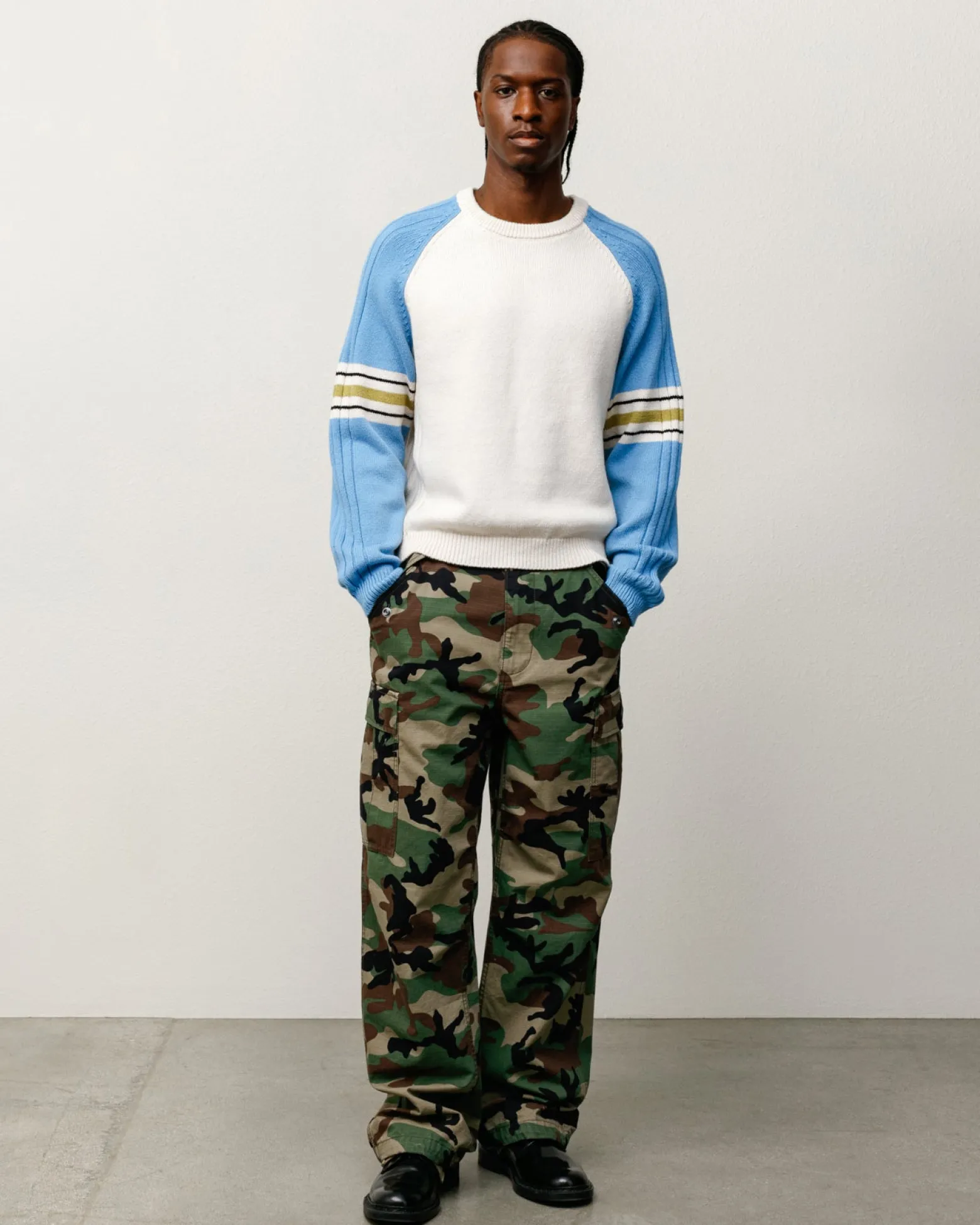 STRIPE RAGLAN CREW
