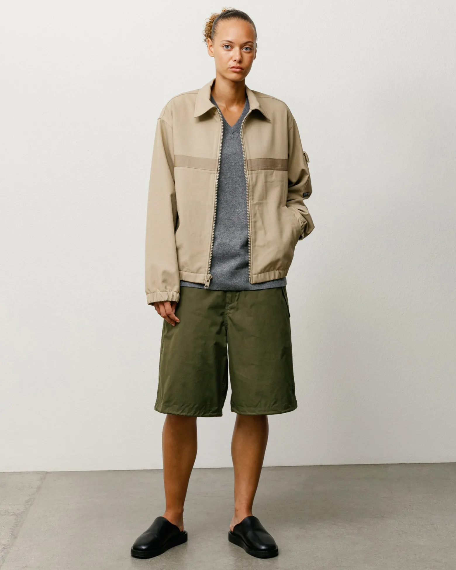 SURPLUS SHORT